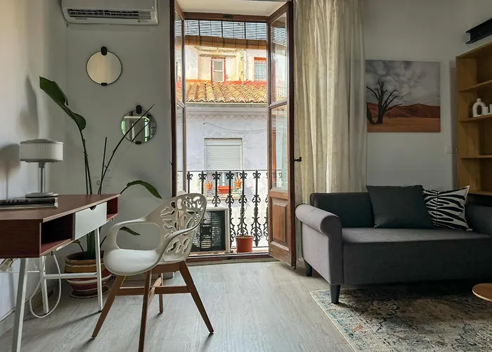 Modern Valencia City Center Apartment