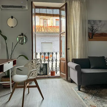 Modern Valencia City Center Apartment Exterior photo
